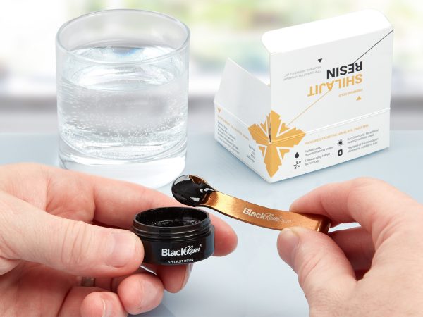 PREMIUM GOLD GRADE SHILAJIT RESIN 10G. HIMALAYAN MOUNTAINS.